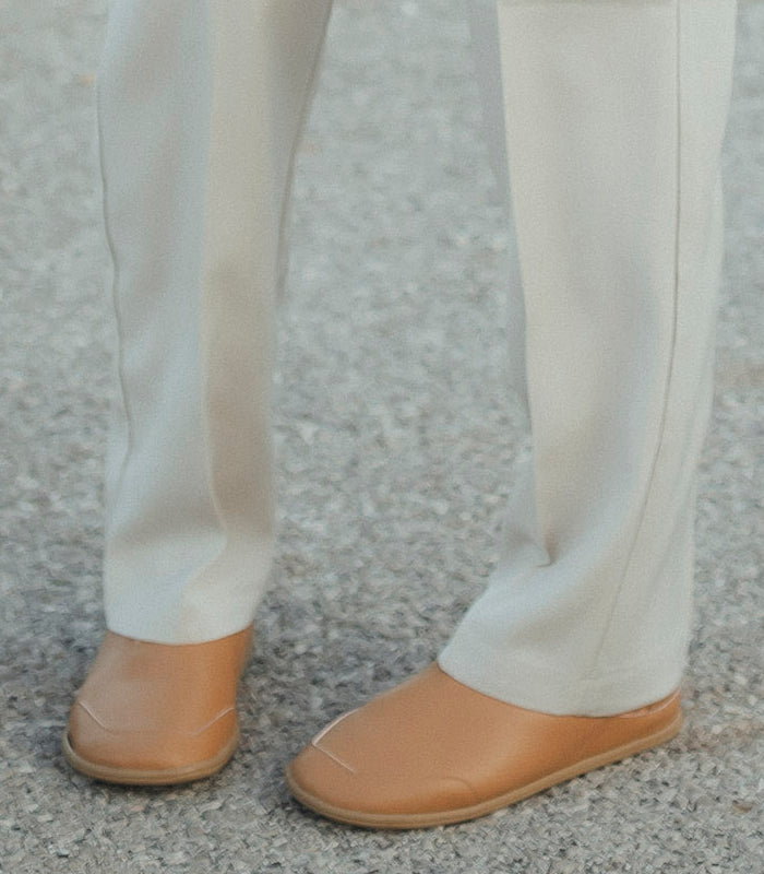 Women's Vegan Leather Boots Mut Caramelo