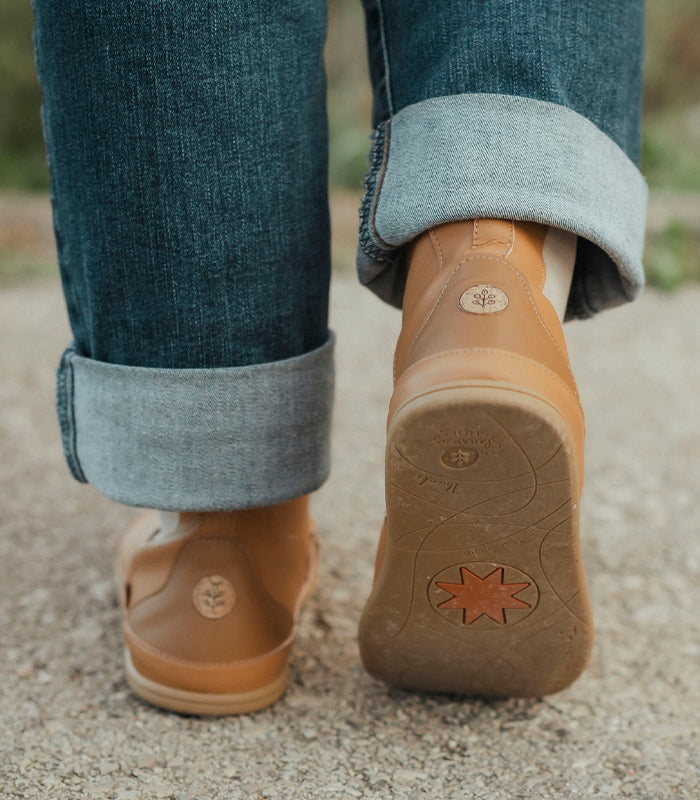 Women's Vegan Leather Boots Mut Caramelo
