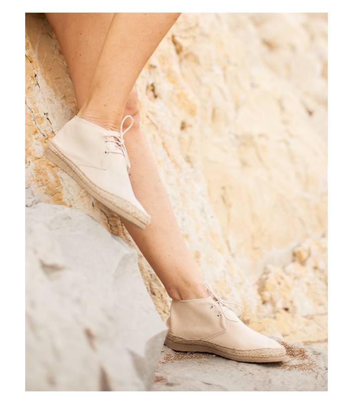 Circe Nude Lace-Up Sneakers